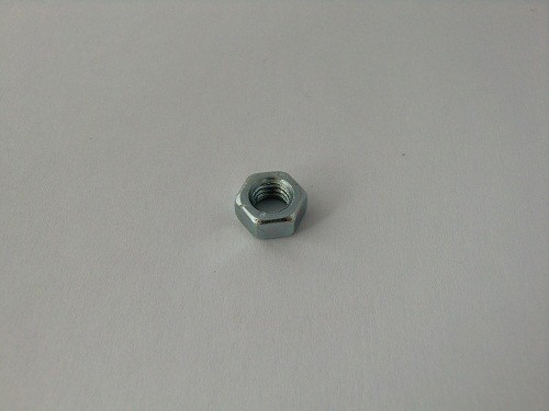 [7020012] Mutter M6